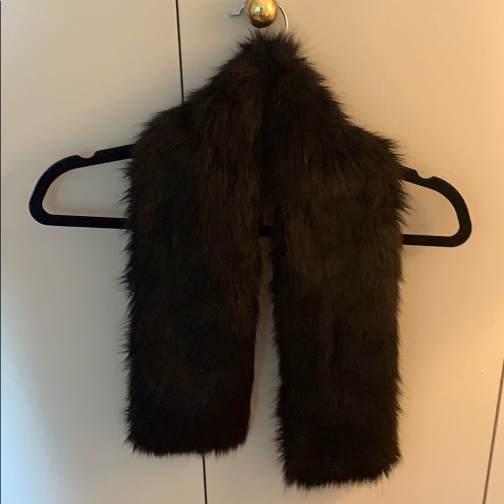 Fur scarf by Unreal Fur